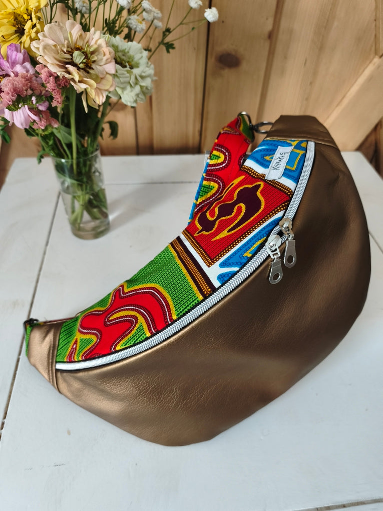 Sac banane en simili cuir mordoré  et wax Mlle Karapas