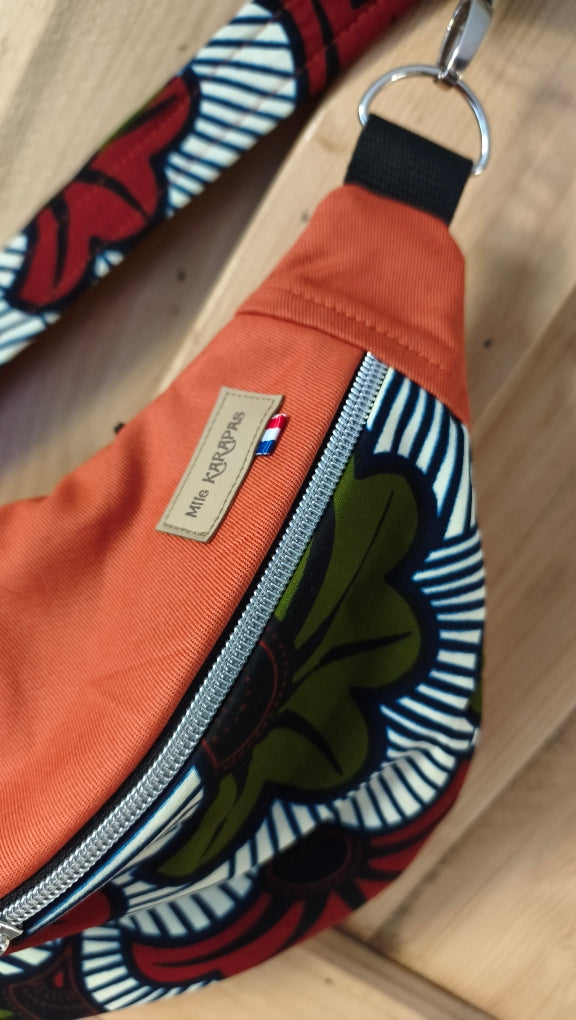 Sac banane en toile de coton terracotta et wax Mlle Karapas