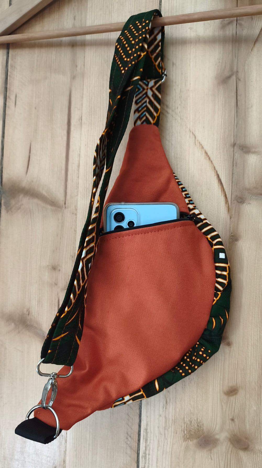banane en toile de coton terracotta  et wax Mlle Karapas