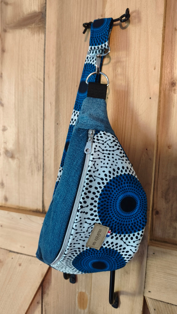 banane en jeans recyclé bleu et wax Mlle Karapas