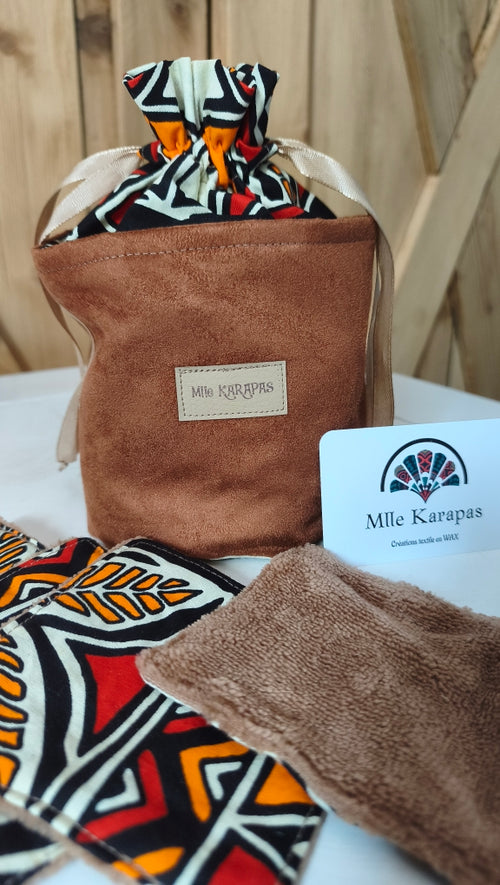 Ensemble  trousse pochon  & 5 lingettes Mlle Karapas