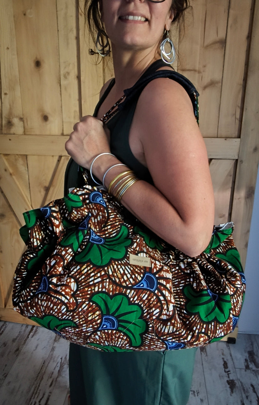 Sac "KOTOKU " fleurs d'hibiscus vert Mlle Karapas