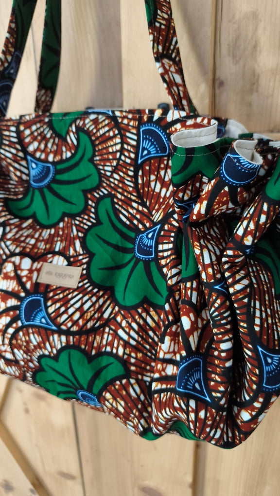 Sac "KOTOKU " fleurs d'hibiscus vert Mlle Karapas