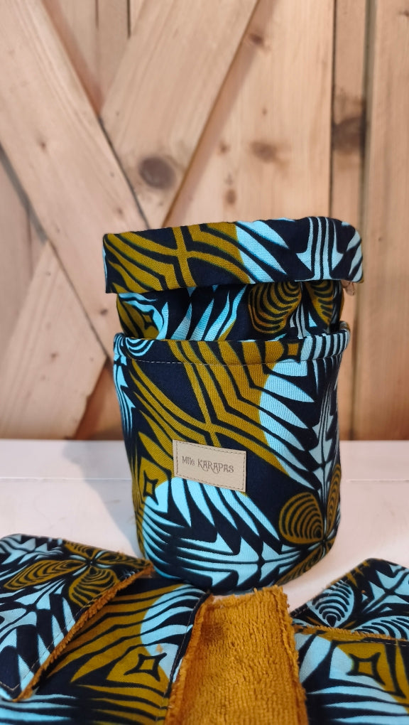 Ensemble  trousse pochon en WAX et ces 5 lingettes lavable Mlle Karapas