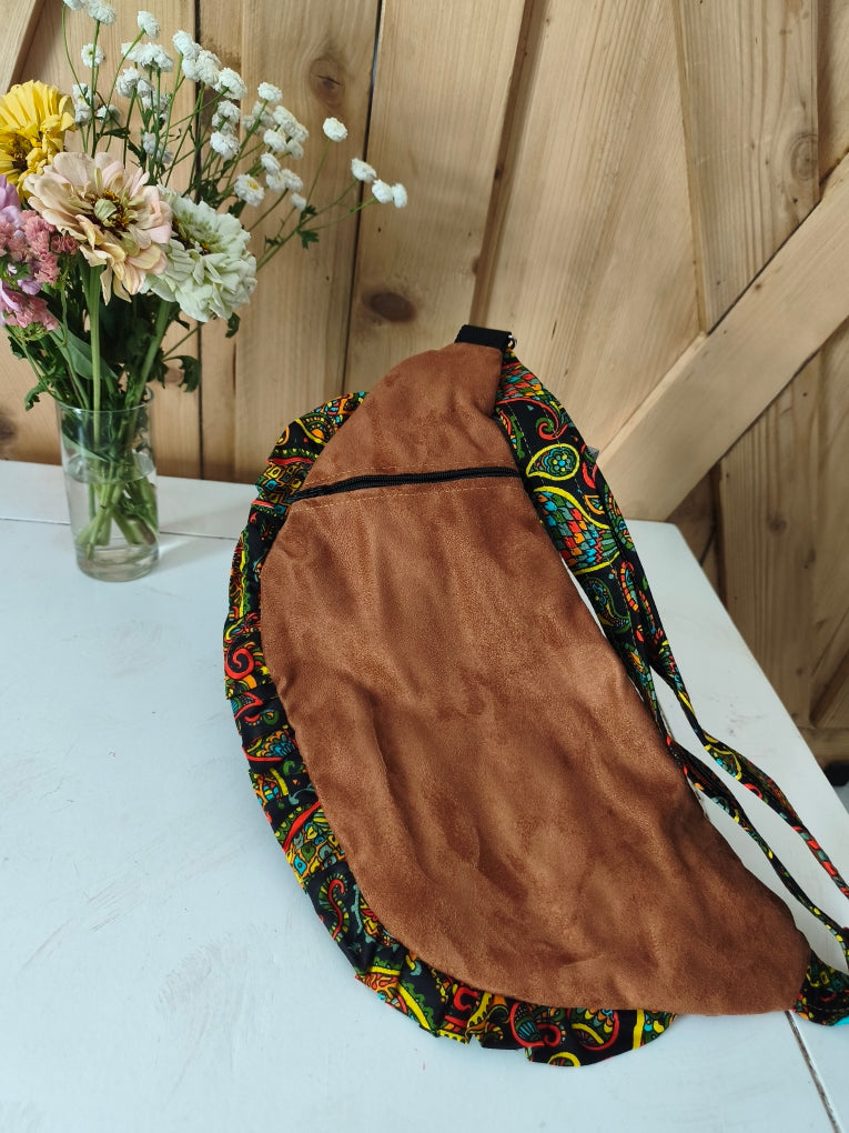 Sac banane en wax et suédine Mlle Karapas