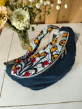 Sac banane en jeans recyclé et wax Mlle Karapas