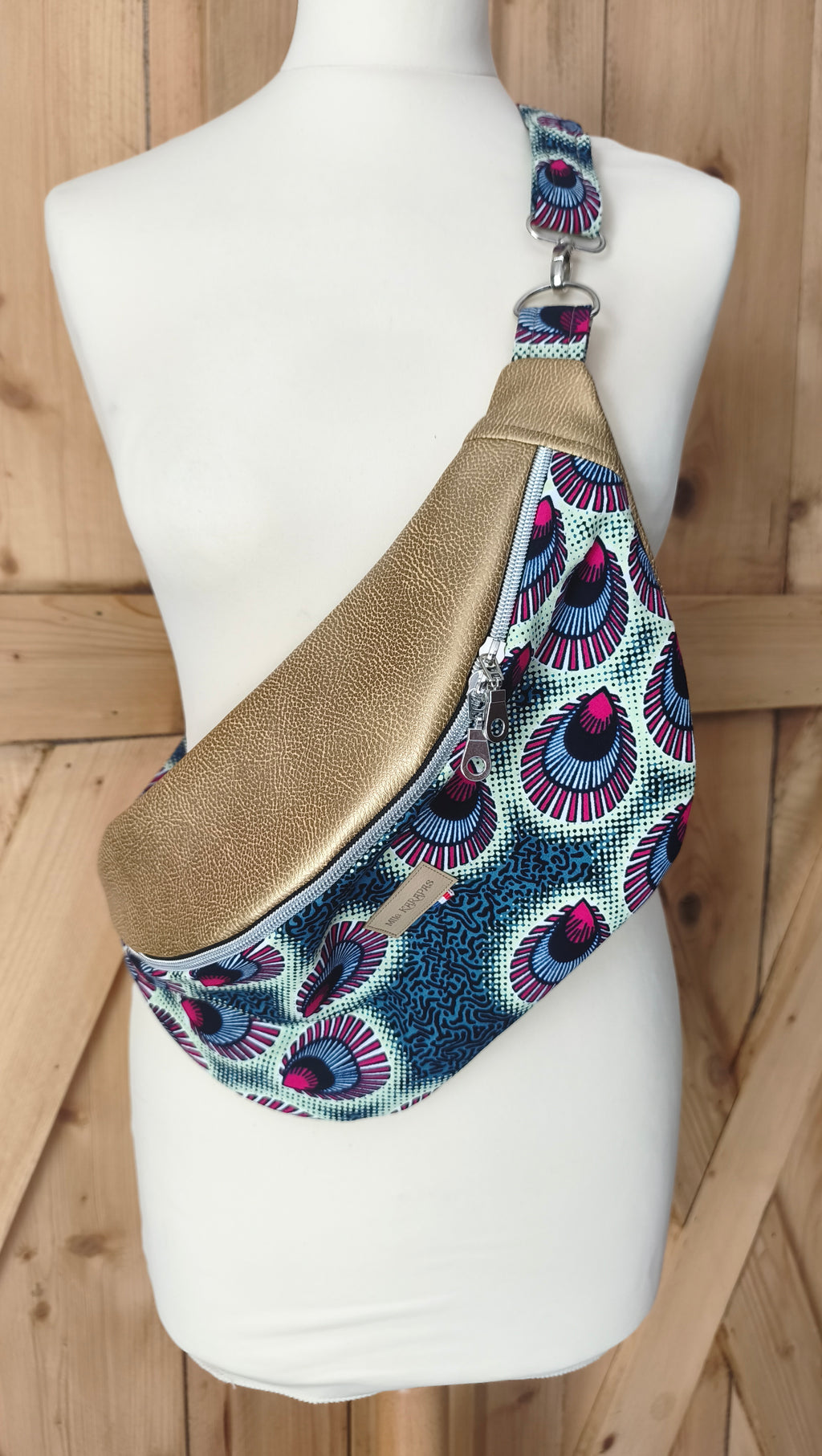 Sac banane en simili cuir doré ,commande personnalisée Mlle Karapas