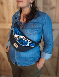Sac banane en velours côtelé noir et wax bleu – Petit modèle – Mlle Karapas